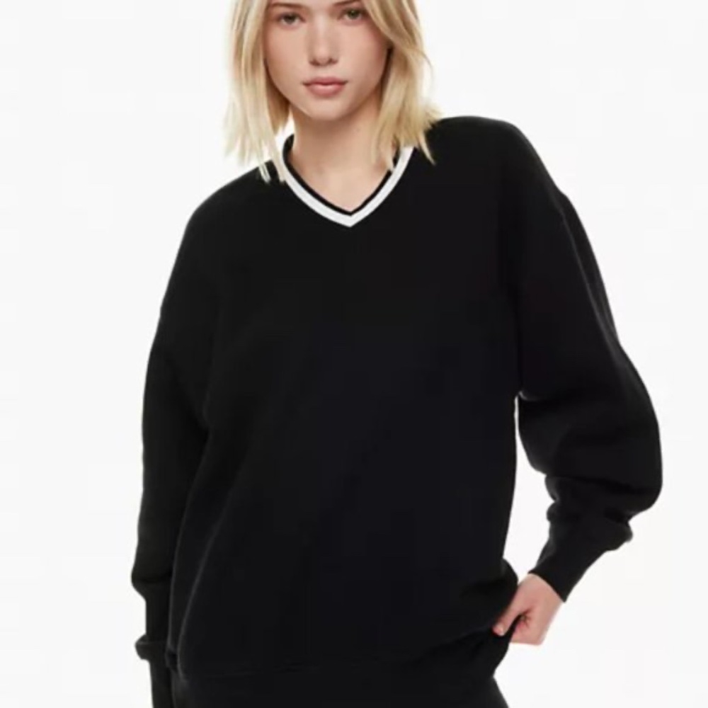 Aritzia TNA Cozy Fleece Boyfriend V-Neck Sweatshirt, Black + White Stripe, Sz S